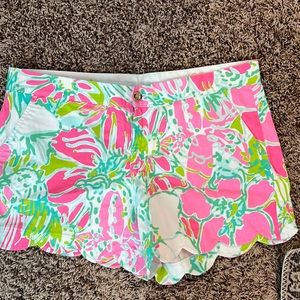 Lilly Pulitzer Scalloped Buttercup shirt size 12